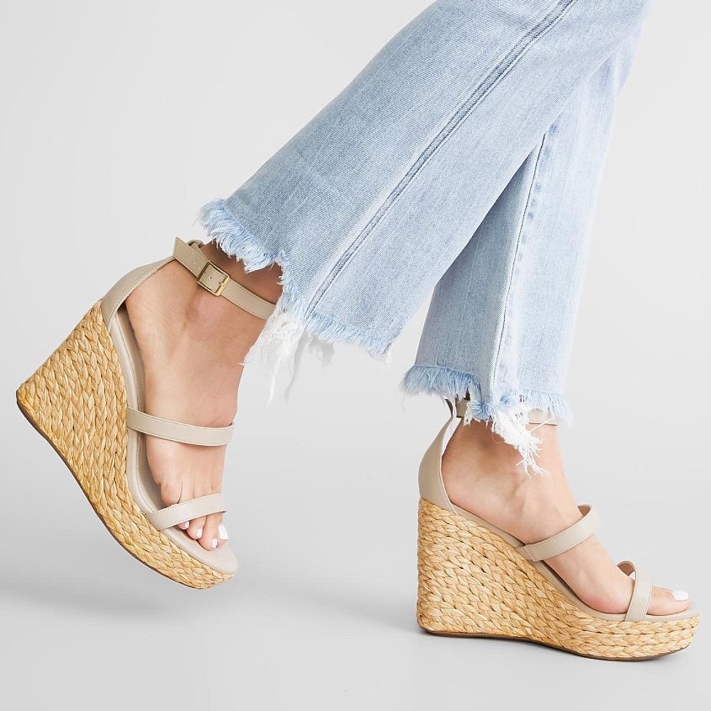 MIA Carinna Wedge Sandal Natural/Grey — NWT, No Box